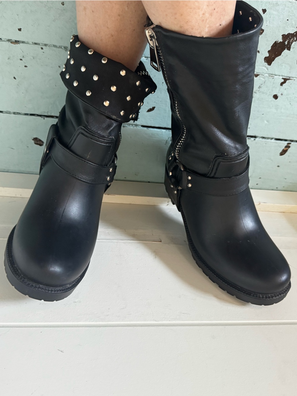 däv EU 36 (6-6.5) Calgary Moto Studded Rain Boots